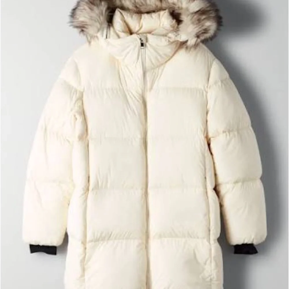Aritzia Babaton Cream Park City Long Coat Removable Faux Fur Hood Medium EUC! - Picture 2 of 6